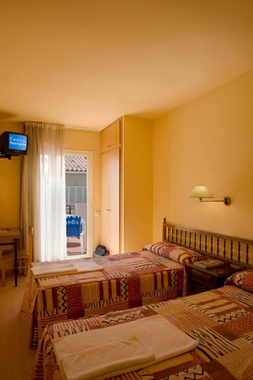 Hotel Central Normandie Sitges Phòng bức ảnh